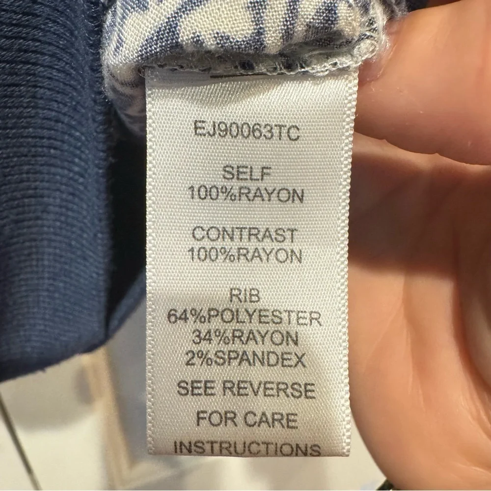 C'isa Blue and White Patterned Zip-up Top - Picture 9 of 10